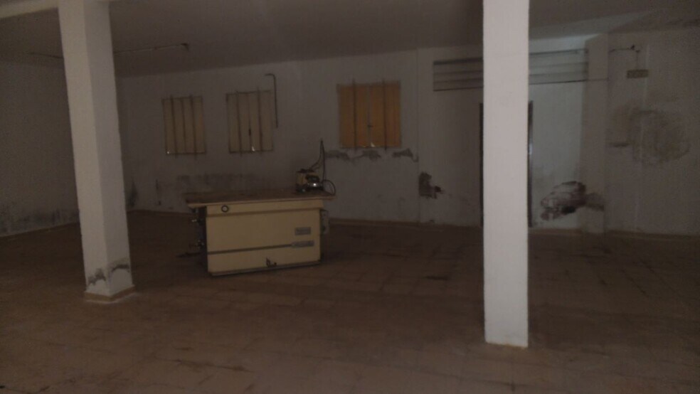 Commerce de détail dans Cáceres à vendre - Photo du bâtiment - Image 2 de 10