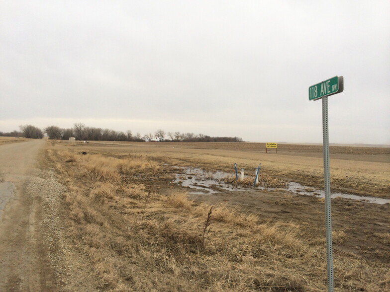 Highway 5, Crosby, ND à vendre - Photo du bâtiment - Image 1 de 1