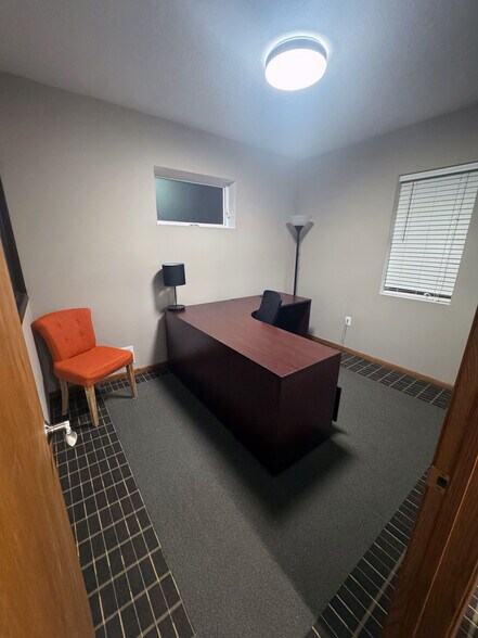 444 N 12th Ave N, South Saint Paul, MN à vendre - Photo du bâtiment - Image 3 de 13