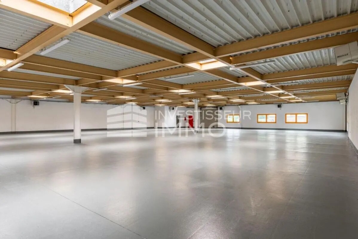 Office in Croissy-Beaubourg for lease Interior Photo- Image 1 of 5