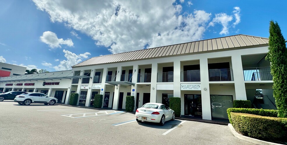 3333 Tamiami Trl N, Naples, FL for lease - Building Photo - Image 2 of 3