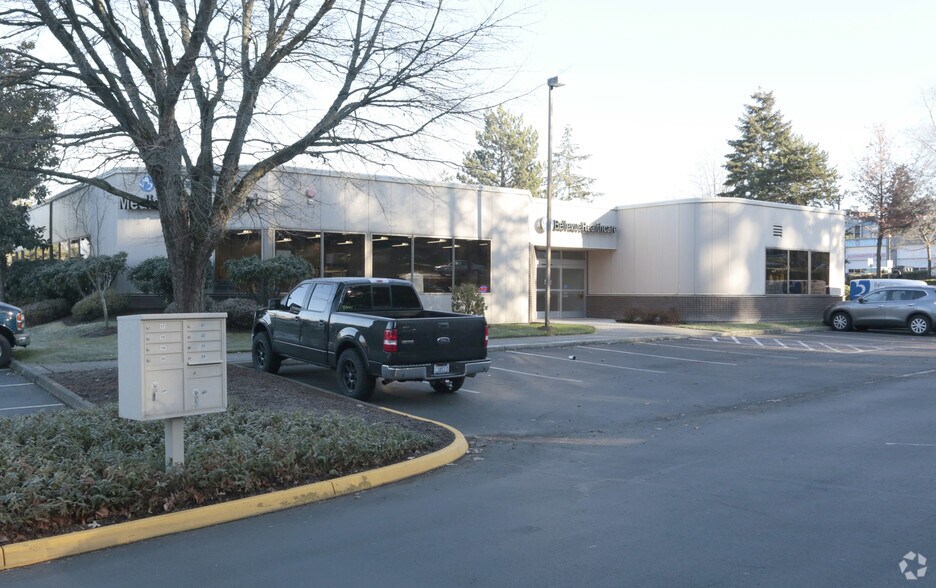 2015-2025 152nd Ave NE, Redmond, WA for lease - Building Photo - Image 2 of 4