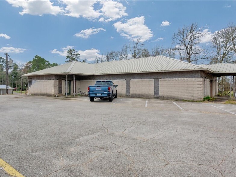 3215 S Medford Dr, Lufkin, TX à vendre - Photo du bâtiment - Image 3 de 25