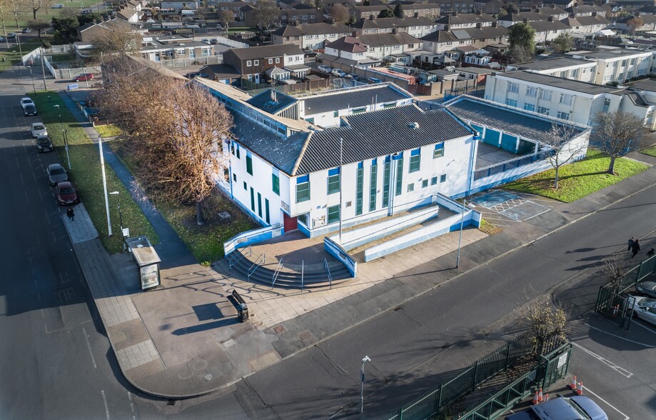 Civic Sq, Tilbury à vendre - Photo du bâtiment - Image 1 de 4