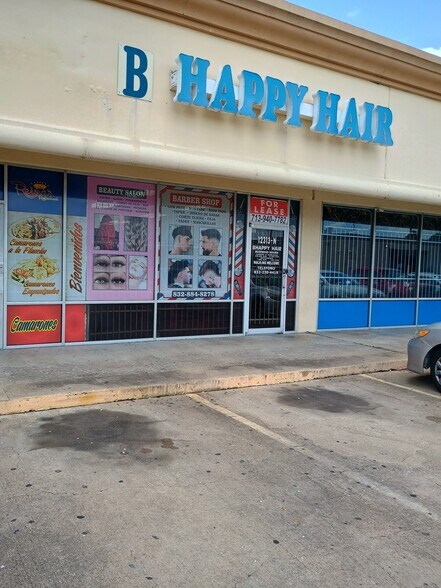 12313 Bellaire Blvd, Houston, TX à louer - Photo du bâtiment - Image 3 de 3