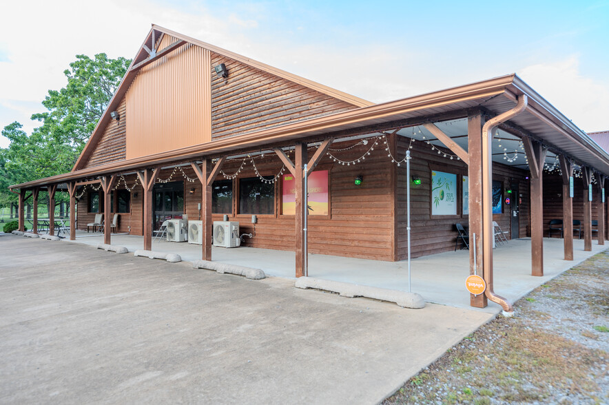 15188 Highway 82, Tahlequah, OK for sale - Building Photo - Image 1 of 51