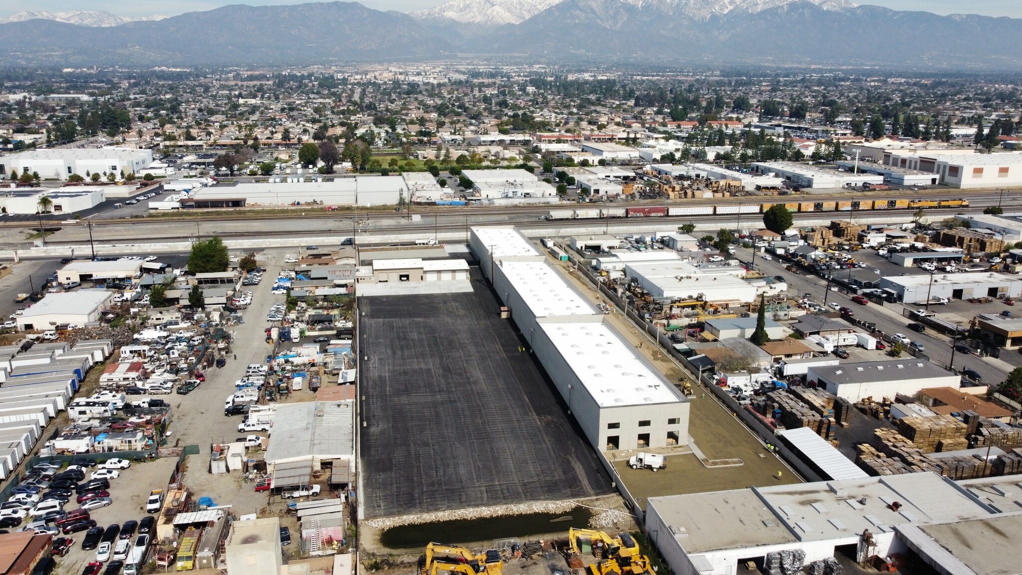 5045 E State St, Montclair, CA for lease Primary Photo- Image 1 of 4