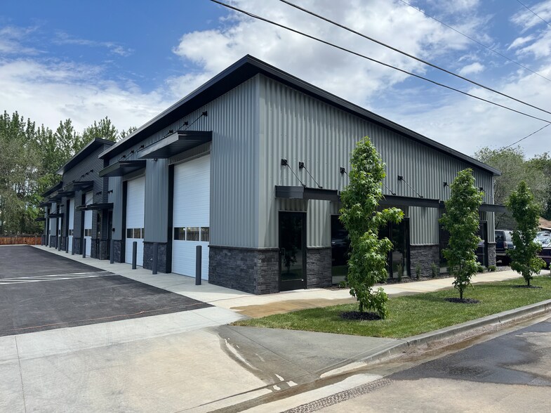 4854 Fenton St, Garden City, ID à louer - Photo du bâtiment - Image 2 de 7