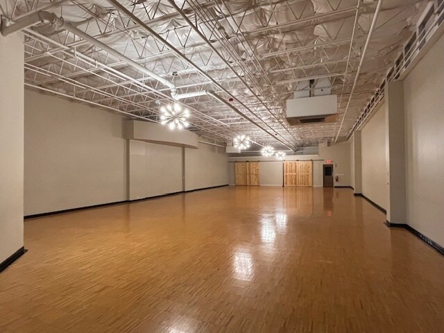 1886 Buchholzer Blvd, Akron, OH à louer - Photo intérieure - Image 1 de 3