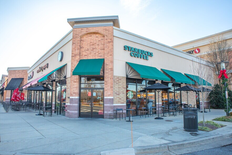 3009-3088 Waldorf Marketplace, Waldorf, MD à louer - Photo du bâtiment - Image 3 de 14