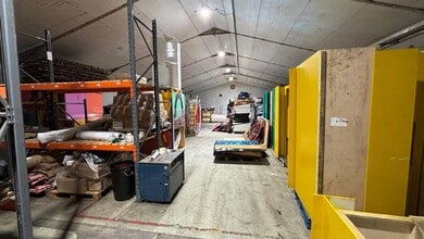 Wide Ln, Southampton à louer Photo intérieure- Image 2 de 2