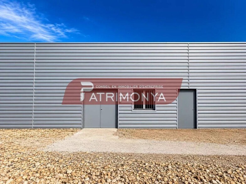 Retail in Bagnols Sur Ceze for lease - Building Photo - Image 2 of 6
