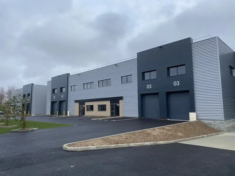 Flex dans Buc à louer - Photo du bâtiment - Image 1 de 4