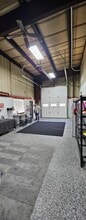 399 S 22nd St, Heath, OH for lease Interior Photo- Image 2 of 11