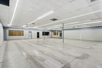 1601 E Sample Rd, Pompano Beach, FL for lease Interior Photo- Image 2 of 8