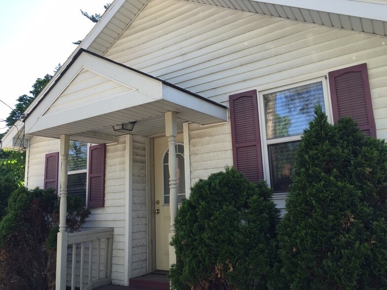 1292 Main St, Crete, IL for lease - Building Photo - Image 2 of 5