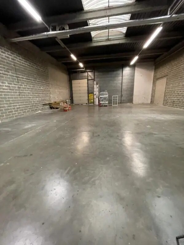 Industrial in Gennevilliers for lease Interior Photo- Image 1 of 15