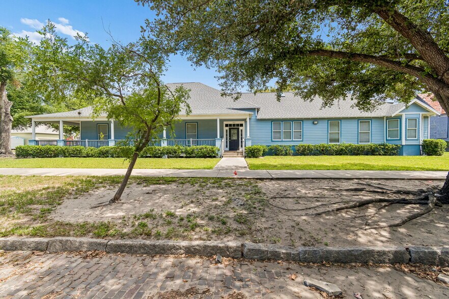 402 E 7th Ave, Tampa, FL à vendre - Photo du bâtiment - Image 3 de 50