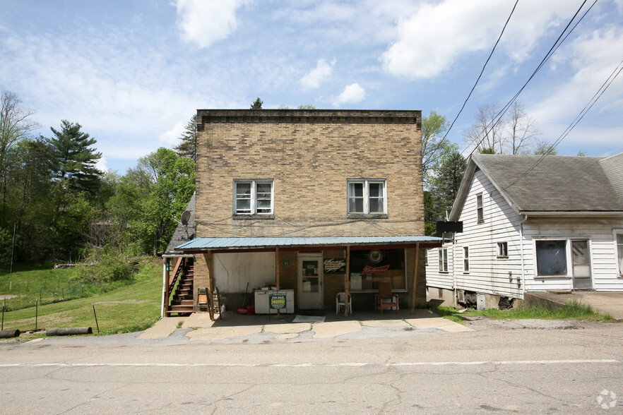 102 W Main St, Hopedale, OH à vendre - Photo principale - Image 1 de 1