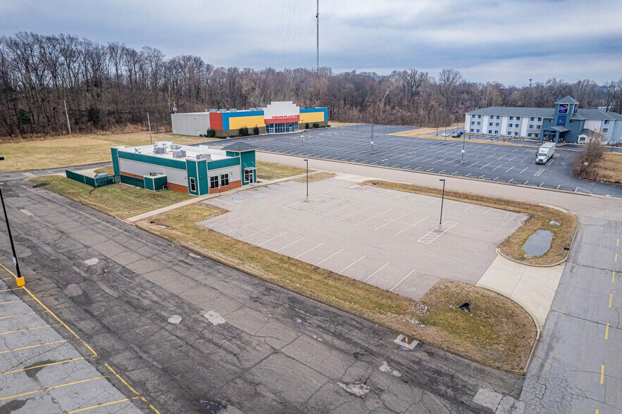 401 Walker Dr, Henderson, KY à vendre - Photo du bâtiment - Image 3 de 75