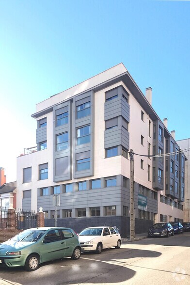 Calle Andorra, 22, Madrid, Madrid for lease - Building Photo - Image 2 of 2