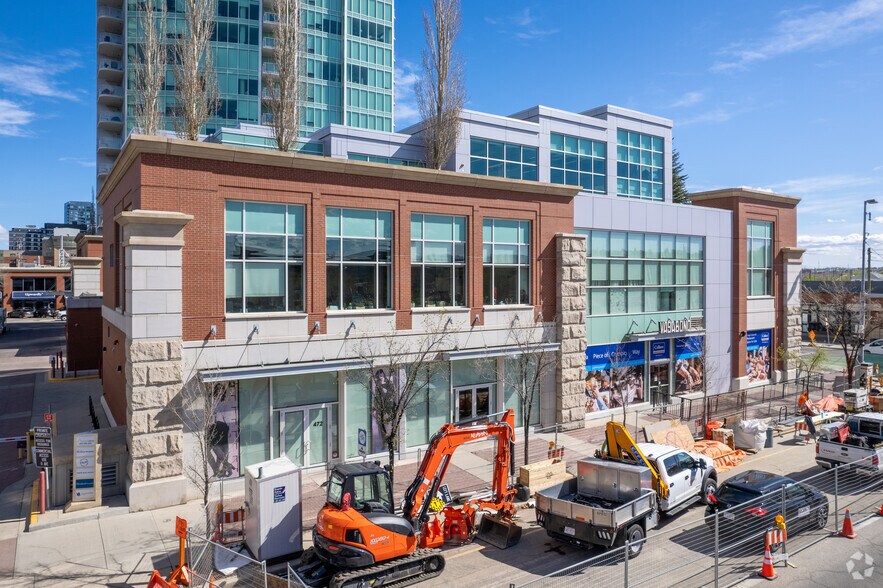 1111 Olympic Way SE, Calgary, AB à vendre - Photo du bâtiment - Image 2 de 6