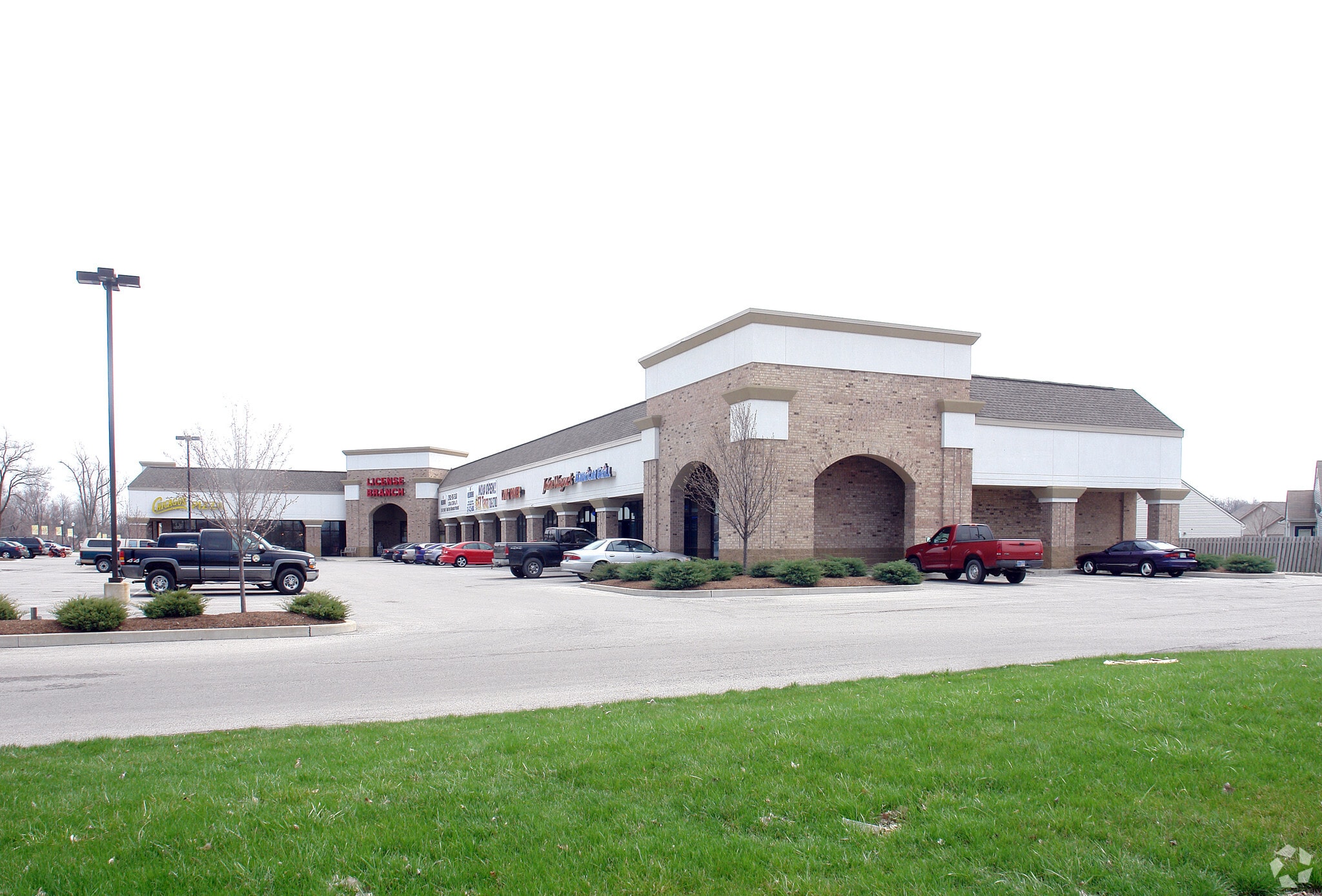1047-1071 W Jefferson St, Franklin, IN for lease Primary Photo- Image 1 of 4
