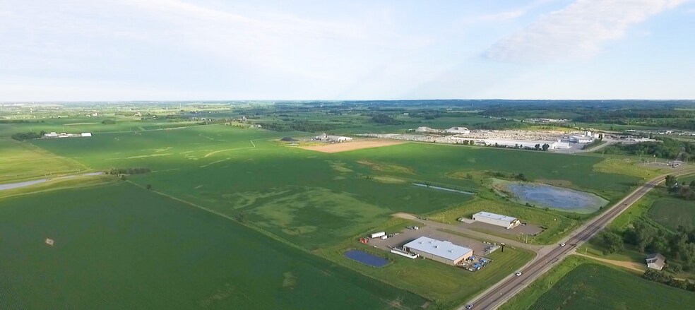 Hwy 65 & 70th St, Roberts, WI à vendre - Photo du bâtiment - Image 1 de 2