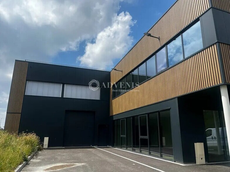 Office in Geispolsheim for lease - Building Photo - Image 1 of 10