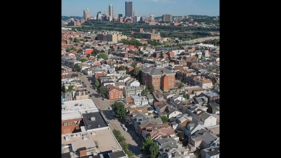 2516 Jane St, Pittsburgh, PA à louer - Vidéo sur l’inscription commerciale - Image 2 de 25