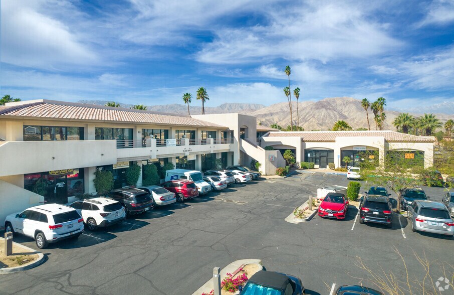 74040 Highway 111, Palm Desert, CA à louer - Photo du bâtiment - Image 1 de 9