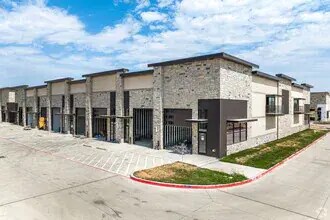 2601 TX-121, Lewisville, TX à louer - Photo du bâtiment - Image 2 de 17
