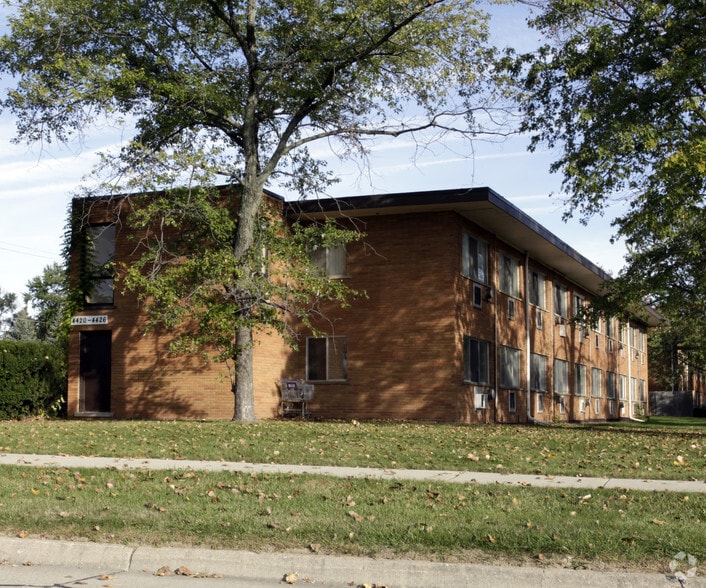4420 Springer Ave, Royal Oak, MI for sale - Building Photo - Image 2 of 15