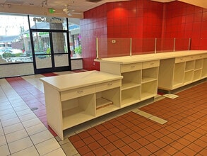 1791 Marlow Rd, Santa Rosa, CA à louer Photo intérieure- Image 2 de 5