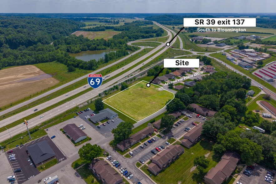 905 Plaza Dr, Martinsville, IN à vendre - Photo du bâtiment - Image 1 de 47