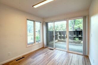 75 Manhattan Dr, Boulder, CO à louer Photo intérieure- Image 2 de 5