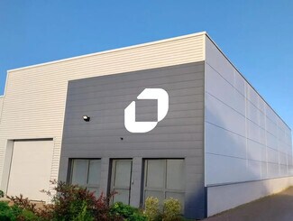 Plus de détails pour Local d'activités à louer