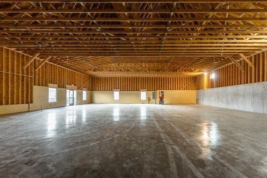 975 Sawtooth Oak Cir, Harrisonburg, VA for lease Interior Photo- Image 1 of 6