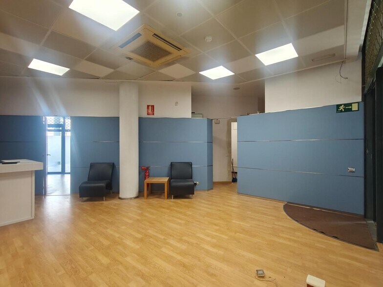Immeuble residentiel dans Barcelone, Barcelona à vendre - Photo intérieure - Image 3 de 3
