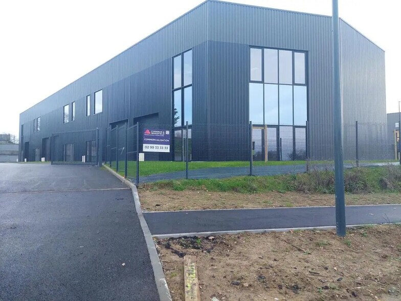 Flex in Betton for lease - Building Photo - Image 2 of 4