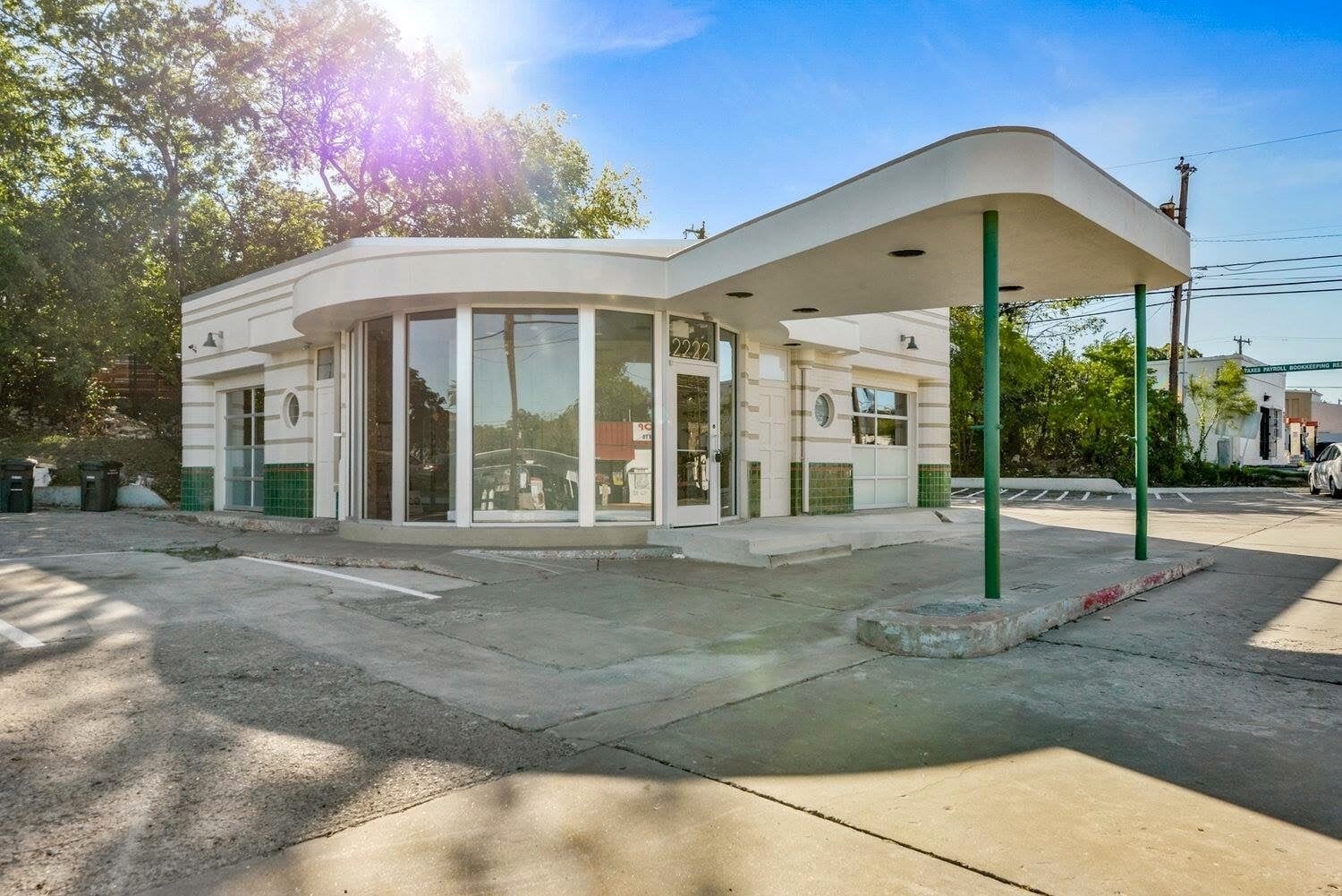 2222 San Pedro Ave, San Antonio, TX for lease Primary Photo- Image 1 of 6