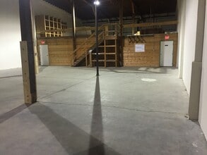 36 E Edgerton St, Smithfield, NC for lease Interior Photo- Image 2 of 14