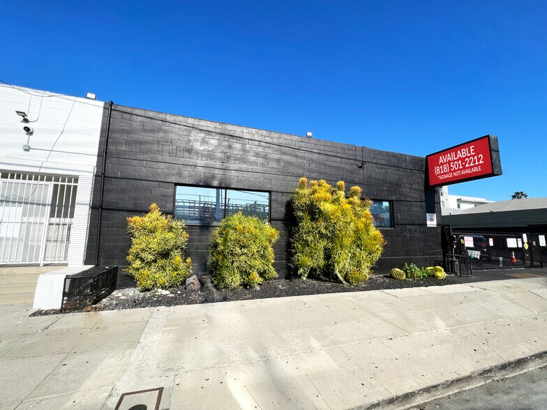 914-928 N Formosa Ave, Los Angeles, CA à louer - Photo du bâtiment - Image 2 de 5