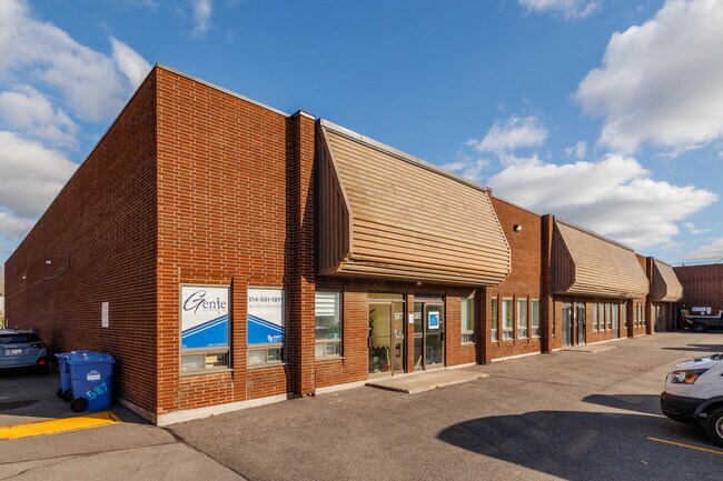 Plus de détails pour 93-97 Boul Hymus, Pointe-claire, QC - Industriel à vendre