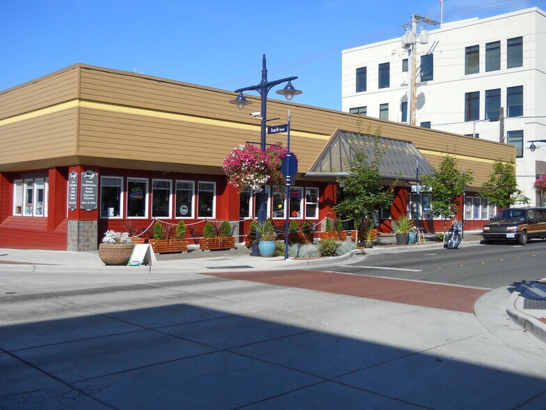 409 Pacific Ave, Bremerton, WA à louer - Photo du bâtiment - Image 2 de 2