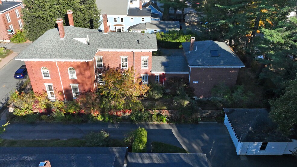 11 Lincoln St, Brunswick, ME à vendre - Photo du bâtiment - Image 3 de 9