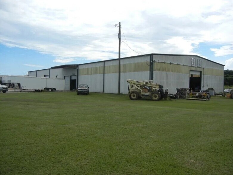 227 Industrial Pky, Luverne, AL à vendre - Photo du bâtiment - Image 3 de 8