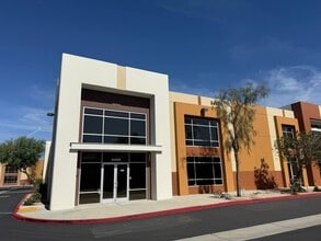 34500 Gateway Dr, Palm Desert, CA for lease Interior Photo- Image 1 of 31