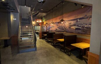 161-21 Jamaica Ave, Jamaica, NY for lease Interior Photo- Image 2 of 3