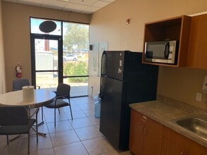 407 N Lindsay Dr, Mesa, AZ for lease Interior Photo- Image 2 of 5